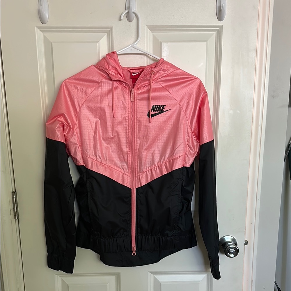 Nike Women's Pink and Black Jacket